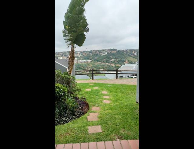 2 BEDROOM TOWNHOUSE FOR SALE IN GLENVISTA
